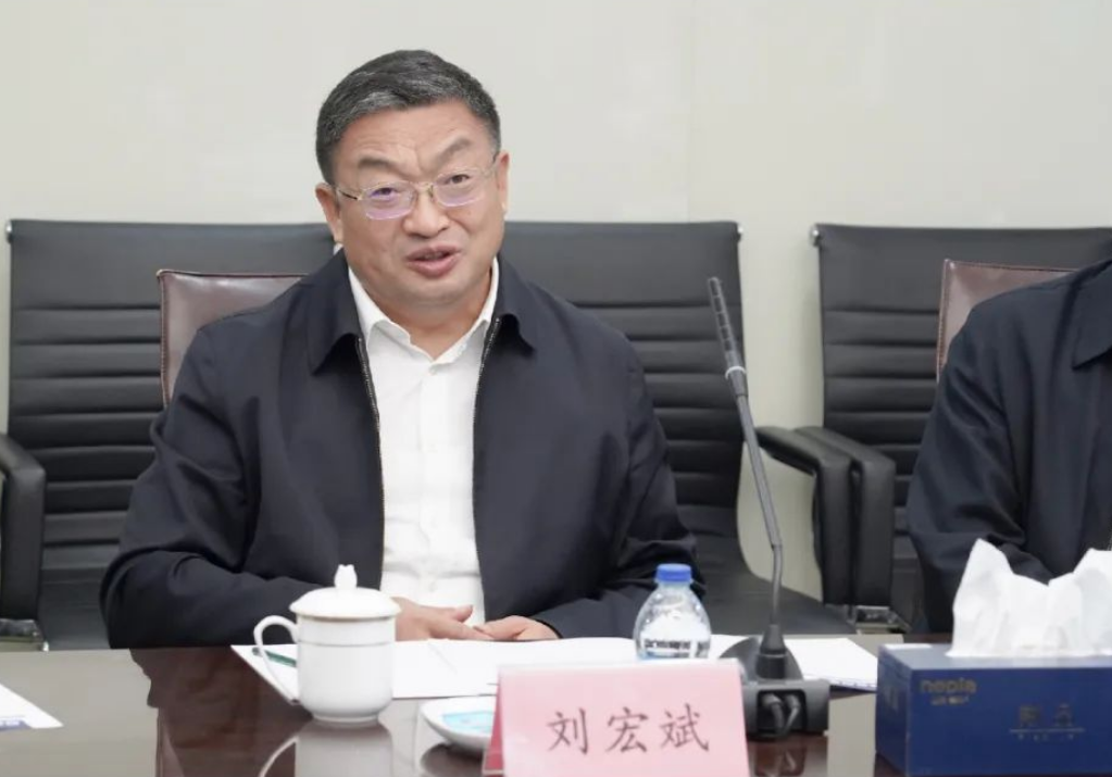 中石化高级副总裁刘宏斌一行益临QG刮刮乐参观考察(图3)