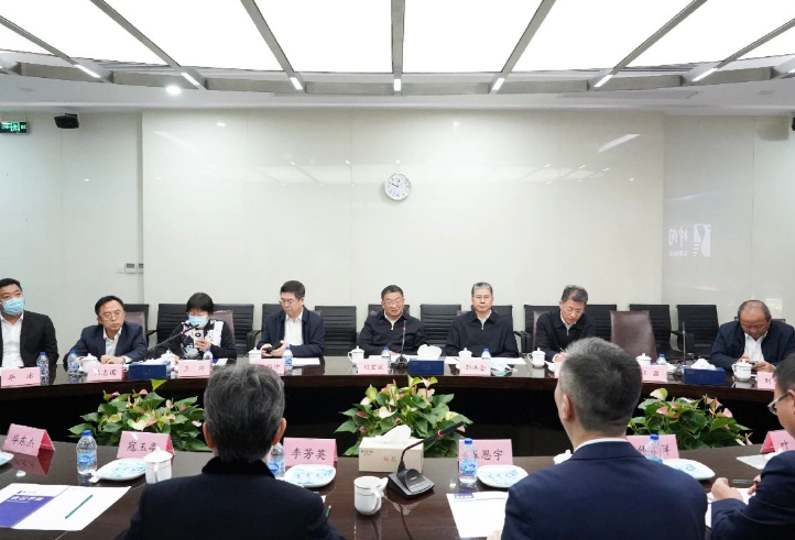 中石化高级副总裁刘宏斌一行益临QG刮刮乐参观考察(图1)