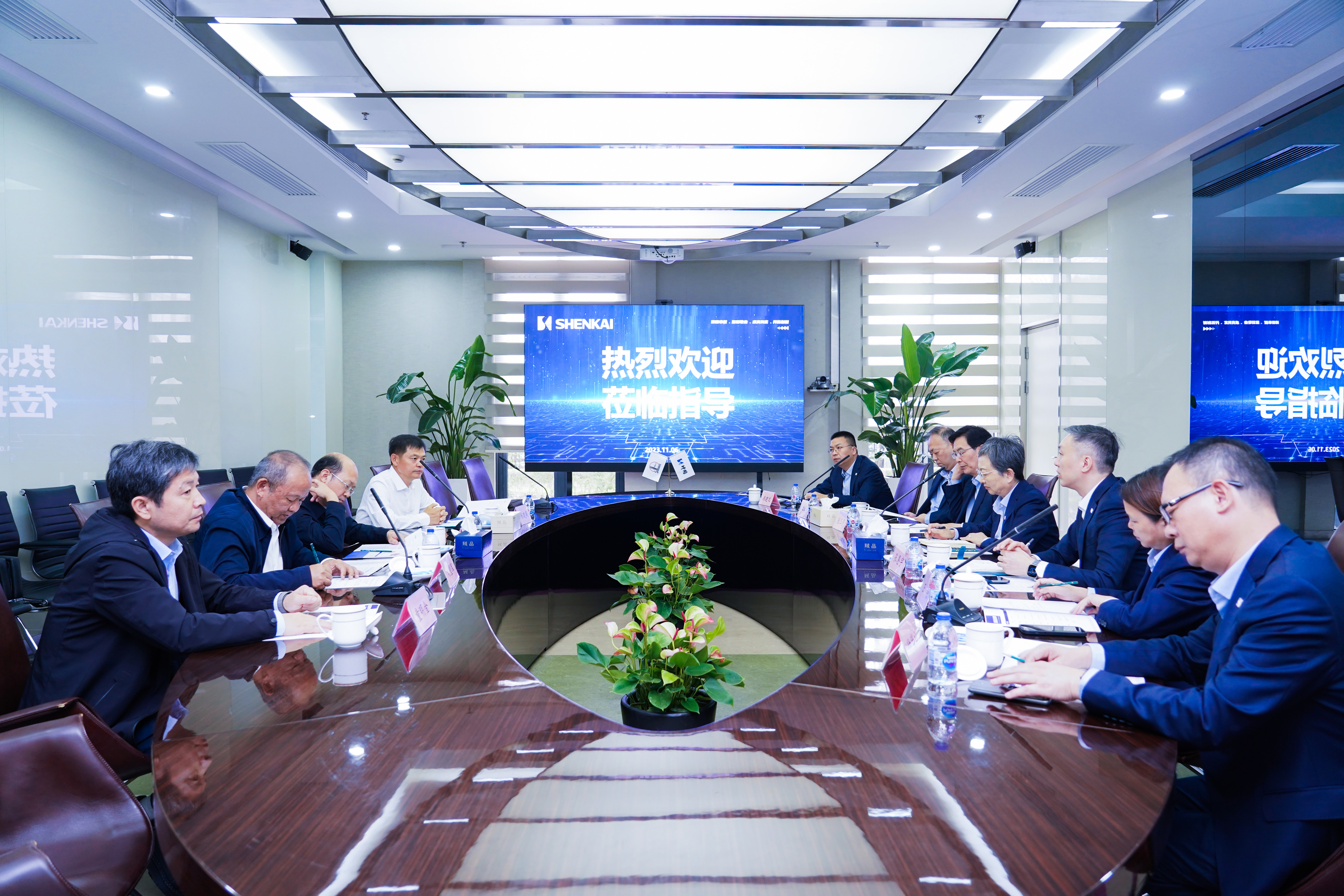 中国石化领导刘会友、张建阔一行莅临QG刮刮乐参观考察(图1)