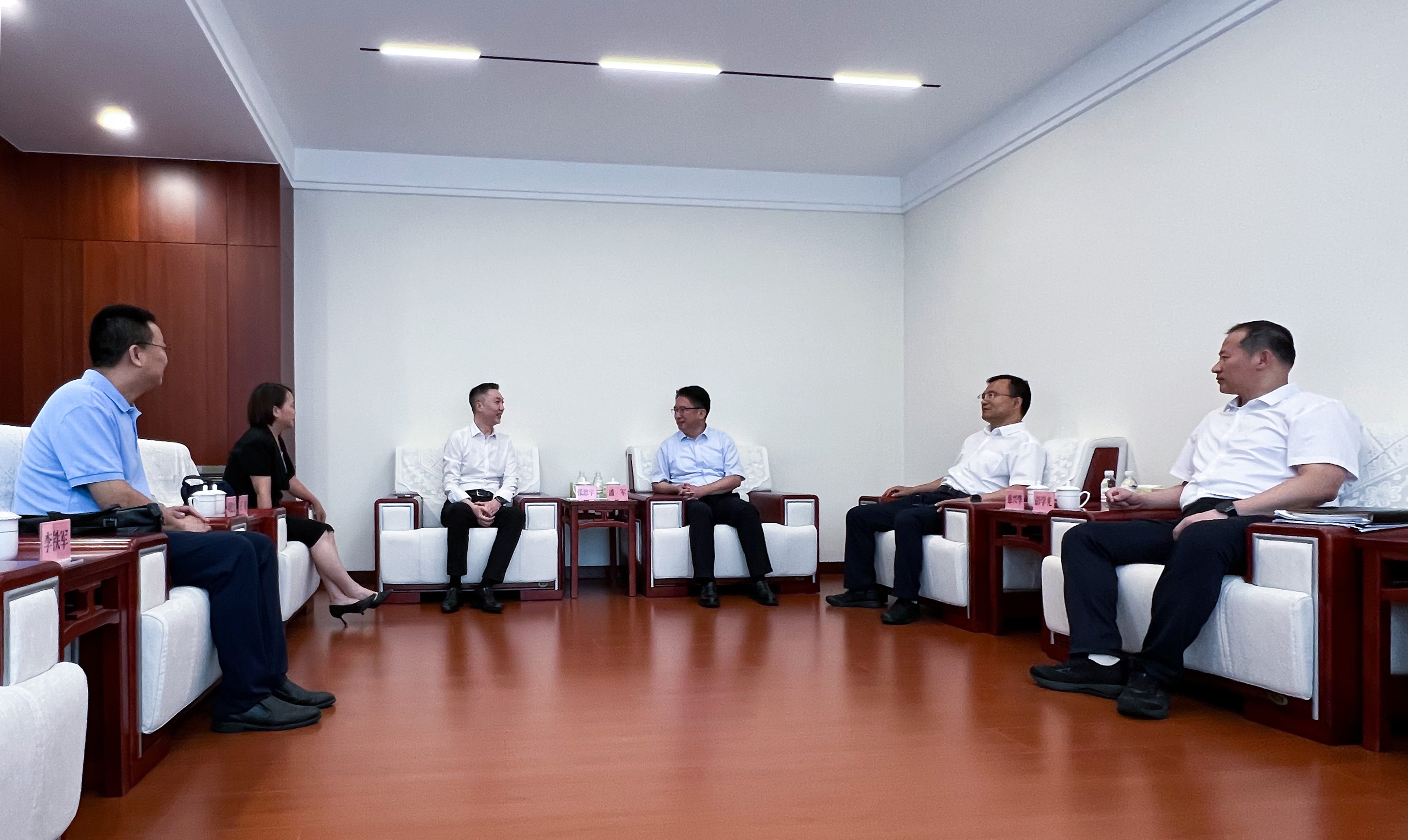 QG刮刮乐股份总裁一行赴中石化经纬有限公司交流(图1)